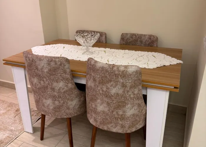 Apartment Flat, 1 Bed For Rent *